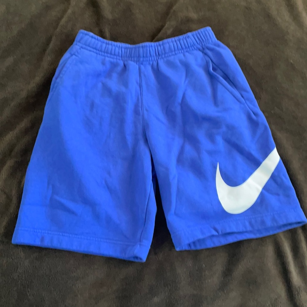 Nike club shorts